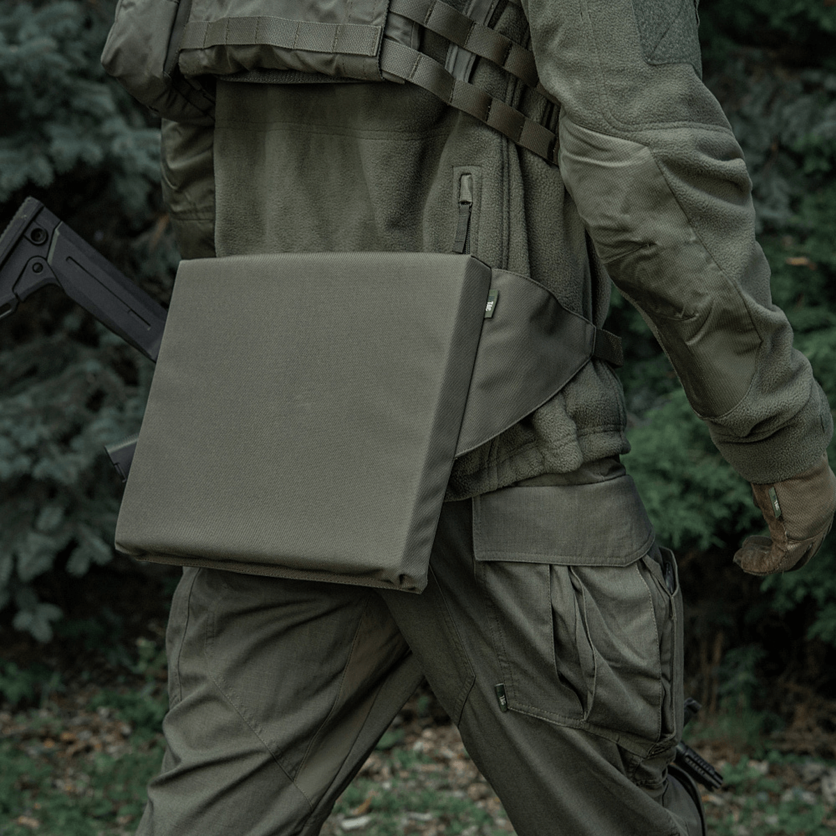 M-Tac Siddeunderlag med bælte i taktisk miljø