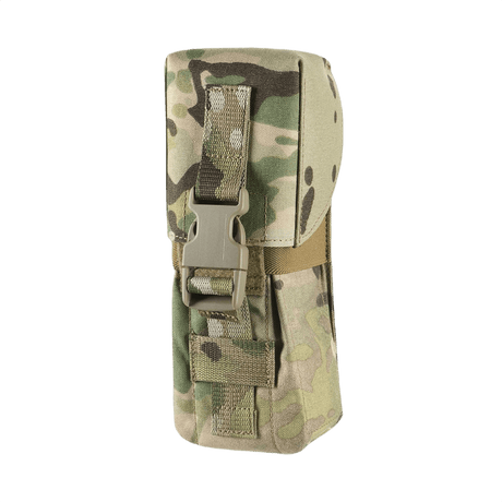 M-Tac kaksilipaslaukku Fastex-lukolla camokuviona ja kestävä Cordura 500D AR- ja AK-lipaille.