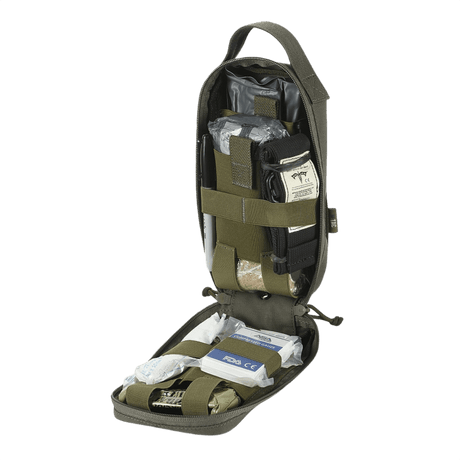 M-Tac Medical Pouch Rip Off, åbnet medicinsk taske med førstehjælpskit, monteret på MOLLE Velcro-paneler, klar til hurtig adgang.