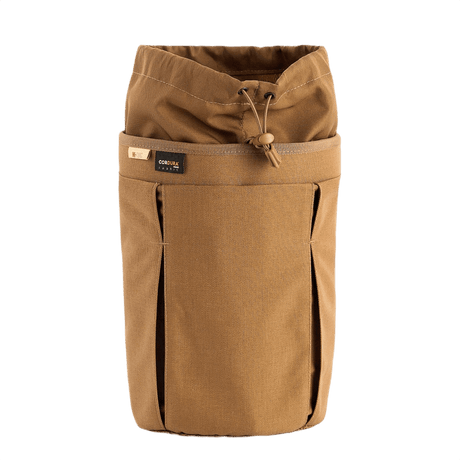 M-Tac Mag Drop Pouch Elite MOLLE-kiinnikkeillä nopeaan lippaiden vaihtoon ja turvalliseen säilytykseen.