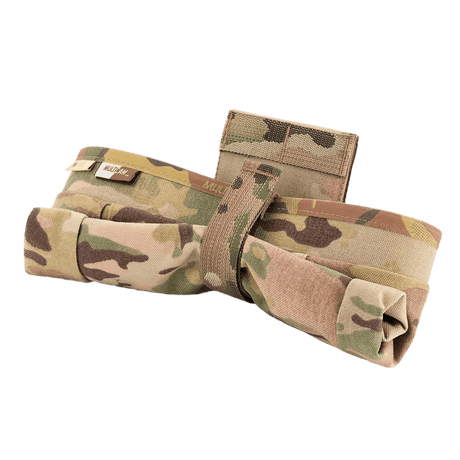 M-Tac Mag Drop Pouch Elite maastokuvioisena, turvalliseen säilytykseen ja nopeaan pääsyyn aseiden lippaisiin, MOLLE-kiinnikkeillä.