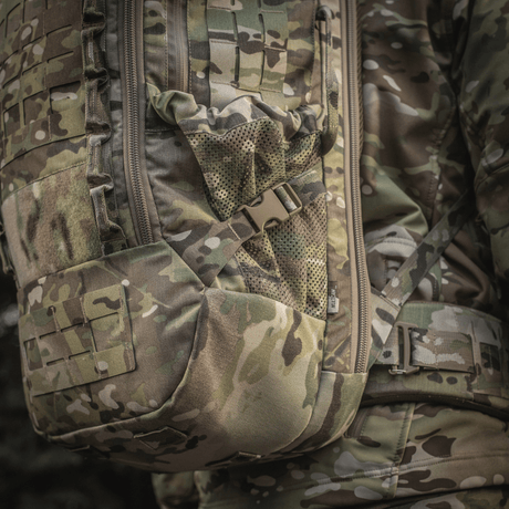 M-Tac Rygsæk Large Gen.III Elite i camouflage, fremstillet af slidstærk Cordura til taktisk brug og udstyrstransport.