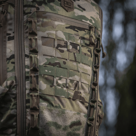M-Tac Large Gen.IV Elite vankka Cordura-rakenteinen reppu maastokuvioidulla muotoilulla, sopii ergonomiseen ja tyylikkääseen käyttöön.