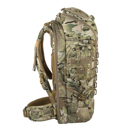M-Tac Large Gen.IV Elite -reppu Cordura-materiaalista, ergonominen ja käytännöllinen, sivunäkymä.