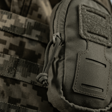 M-Tac PC Utility Pouch Elite Cordura, MOLLE-interface ja Velcro-panel taktiseen varustukseen, sopii pikkutavaroille.