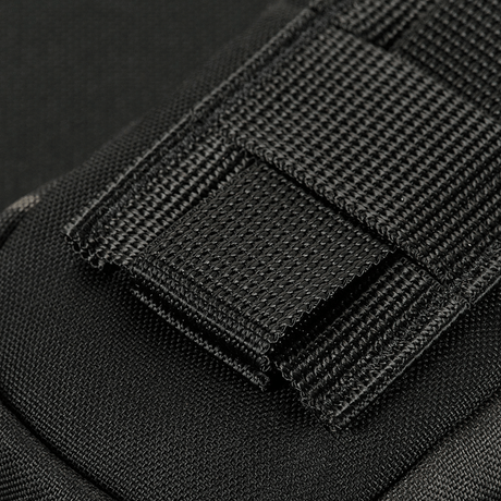 Lähikuva M-Tac Utility Shoulder Pouch Elite Gen.II Cordura 500D Multicam Black, MOLLE-system ja Velcro-panel.