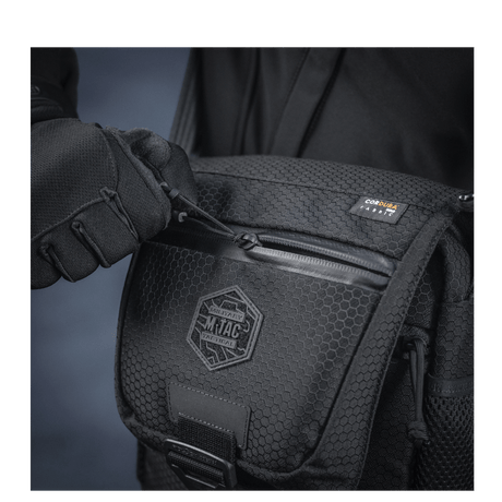 M-Tac Satellite Magnettaske Gen. II Elite Hex, musta Cordura Hex, NIJ-sertifiointi, esitetty galleria-asento 1.