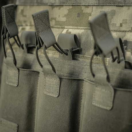 M‑Tac Elastinen Triple Magazine Pouch Elite kestävillä remmeillä ja Laser Cut -muotoilulla, nopea pääsy lippaisiin