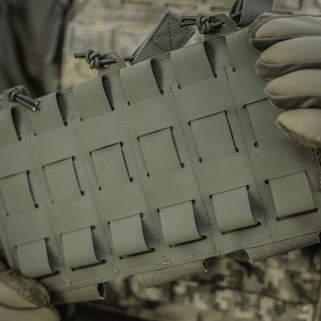 M‑Tac elastinen Triple Magazine Pouch Elite Cordura 500D -materiaalista, MOLLE Laser Cut -kiinnitysjärjestelmällä, tilaa 3 lipasta.