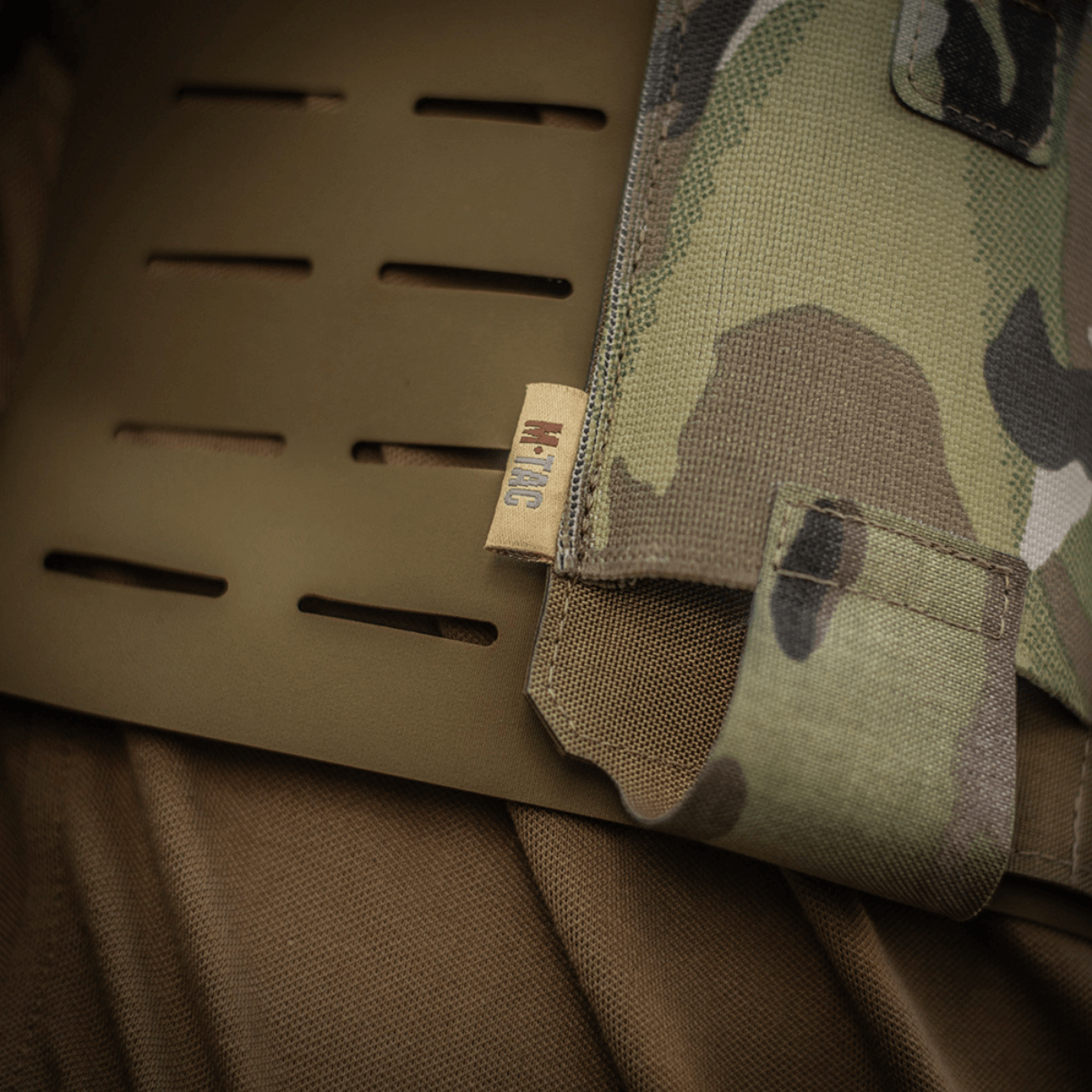 M‑Tac Elastisk Single Magazine Pouch Elite i camouflage, kompatibel med MOLLE Laser Cut-monteringssystem, holdbar Cordura 500D.