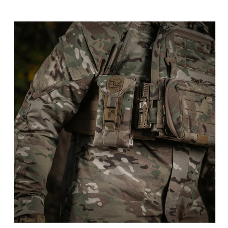 M-Tac Smartphone Lomme Elite Large Hex mustassa maastotyylissä, kestävä CORDURA HEX 1000D -materiaali WJ-magneettisoljella, sopii jopa 6,5 tuuman puhelimille.