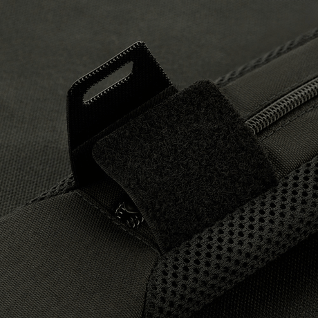 Lähikuva M‑Tac Olkahihnapehmuste 40 mm Eliteistä, robusti Cordura-materiaali ja 3D-verkko ilmanvaihtoon ja mukavuuteen.