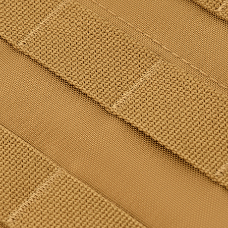 Nærbillede af M‑Tac Front Panel til Cuirass QRS med MOLLE-system i Cordura 500D, designet til militært brug.