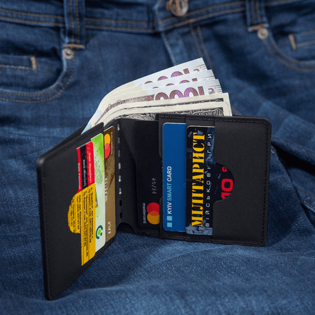 M-Tac Slim Elite – kompakti ja tyylikäs lompakko käteiselle, korteille ja ID:lle, moderni polymeerikomposiitti.
