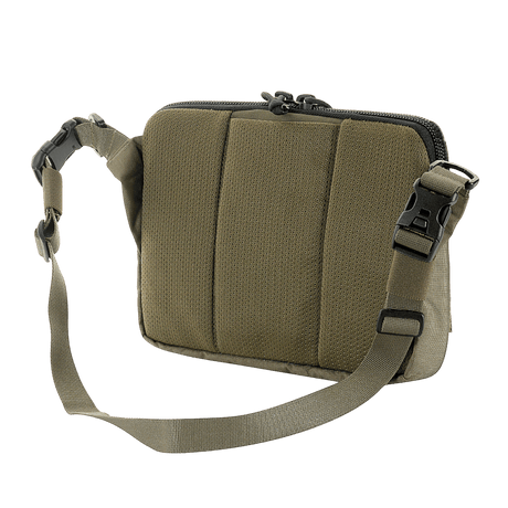 M-Tac Admin Taske Elite kestävästä Cordura-materiaalista, säädettävä olkahihna ja vetoketjut YKK:ltä ja Woojinilta.