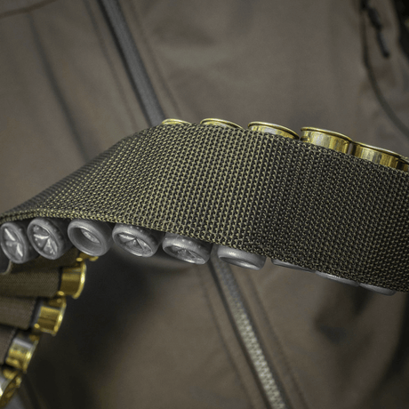 M-Tac Bandolier Elite, kapasiteetti 55 patruunaa, kaliberi 12/16, ergonomisesti suunniteltu nopeaan saatavuuteen metsästyksessä ja ampumaurheilussa.