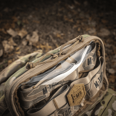 M-Tac Utility Organizer Slim Elite Cordura 500D:stä läpinäkyvällä PVC-etuosalla, sopii EDC-sarjalle ja esineiden turvalliseen säilytykseen.