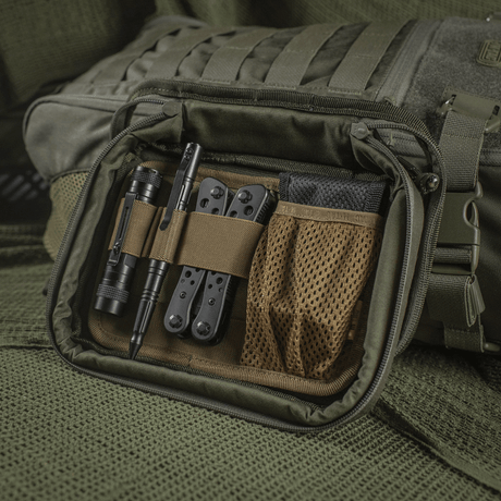 M-Tac Utility Organizer Slim Elite EDC-sarjan kanssa, suljettu vetoketju ja näkyvä aukko, sopii säilytykseen ja organisointiin.