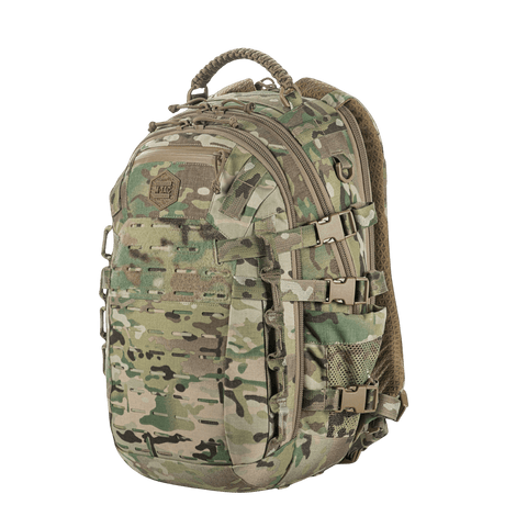 M-Tac Mission Pack Elite reppu camo-kuvioitu, ergonominen muotoilu ja MOLLE LASER CUT-system tilan lisäämiseksi.