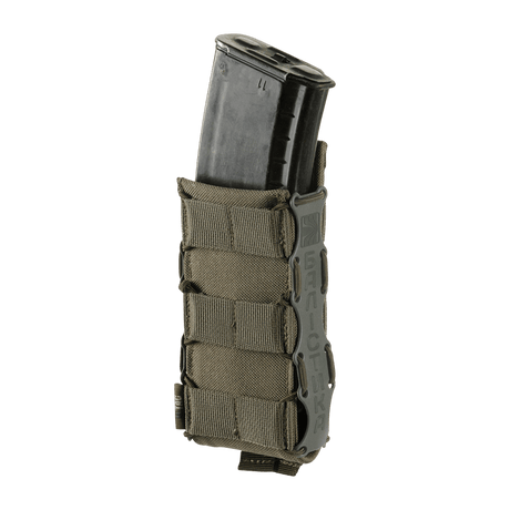 M‑Tac Mag Pouch Kolchan AK/AR:lle, muoviset sivuinsetit ja MOLLE-kiinnitys lippaiden varmaan kiinnitykseen.