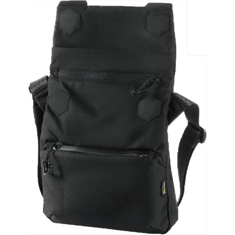 M-Tac Konvert Taske Elite mustana, säädettävällä olkahihnalla, valmistettu Cordura-materiaalista.