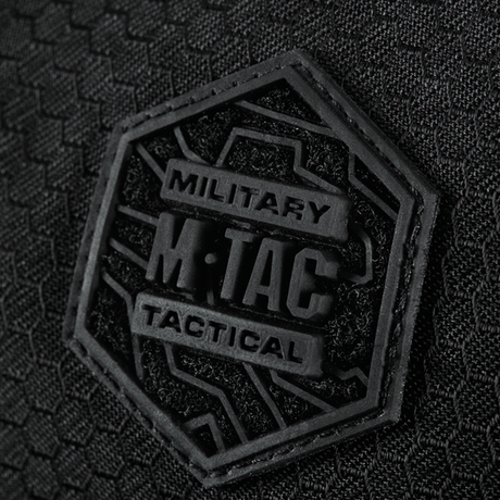 M-Tac Konvert Taske Elite -logo Cordura-materiaalissa, lähikuva.