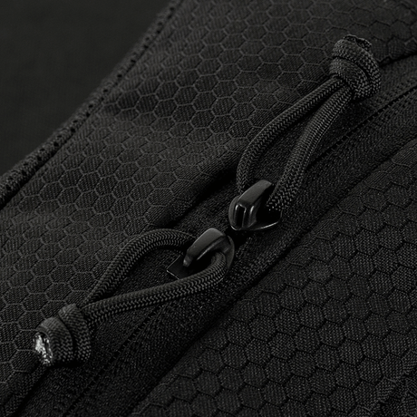 M‑Tac Bæltetaske Elite Hex YKK-vetoketjuilla tiiviissä mustassa Cordura-kankaassa, korostaa laatua ja kestävyyttä arki- ja taktiseen käyttöön.