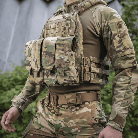 M-Tac etupaneeli Plate Carrier Cuirass QRS XL:lle, maastokuvioitu Cordura 500D, NIJ-sertifioitu, kuvassa 1 taktisen varusteen päällä