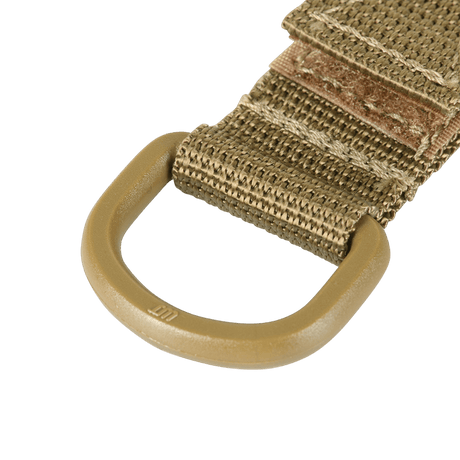 M-Tac D-ring-kiinnike MOLLE-varusteisiin Velcro-lukituksella ja kompaktilla muotoilulla taktiseen käyttöön.
