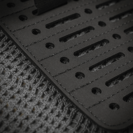 Yksityiskohtainen näkymä M-Tac Modul Insert Molle 11x19, Laser Cut polymerkomposit-materiaalista. Sopii tehokkaaseen EDC-järjestelyyn. Laser Cut-muotoilu.