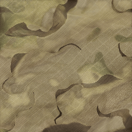 M-Tac Alder Camouflage Suit i slidstærkt ripstopmateriale med netstruktur, designet til ujævnt terræn, vist i galleri position 1 tæt på tekstur