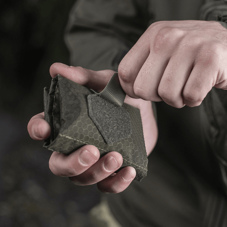 M-Tac City Med Pouch Hex, kulutusta kestävä kuusikulmio-kuvioitu ripstop-kangas, kompakti kannettava ensiapupakkaus, galleria-asento 1.