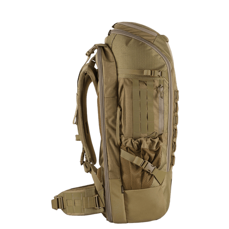 M-Tac reppu Large Elite Hex Gen. IV hiekansävyssä, ergonomisesti suunniteltu tyyliä ja toimivuutta varten, valmistettu kestävästä Cordura-materiaalista.