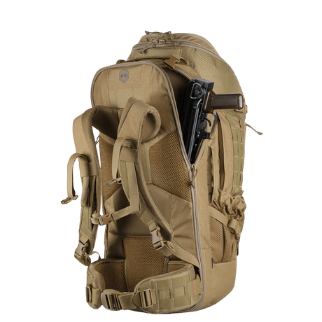 M-Tac reppu Large Elite Hex Gen. IV kestävästä Cordura-materiaalista, suunniteltu ergonomiseen toimivuuteen ja aseiden kantamiseen.