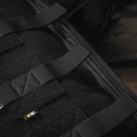 M-Tac insertit reppuun (3 kpl) Velcro-paneelilla optimaalista aseen kiinnitystä ja vakautta varten.
