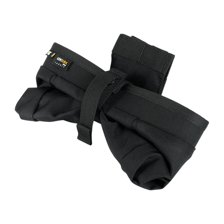M‑Tac Magasinsæk Dump Pouch Lite Elite robustista Cordura 500D -materiaalista quick-pull -lukituksella ja tyhjennysaukoilla nopeaan säilytykseen.