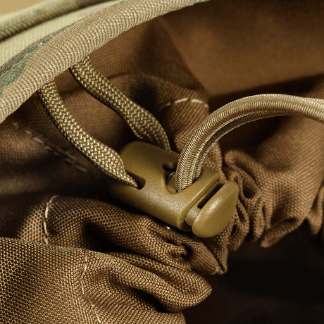M‑Tac Magasinsæk Dump Pouch Lite Elite quick-pull-sulkimella turvalliseen säilytykseen. Kestävä Cordura 500D, sopii MOLLE-kiinnitykseen.