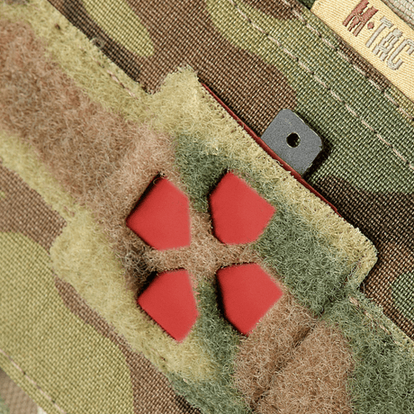 M-Tac Horisontal Medic Lomme Large Elite multicam-kankaassa, NIJ-sertifiointi, galleria-asento 1, lähikuva kiinnityksestä ja materiaalista.