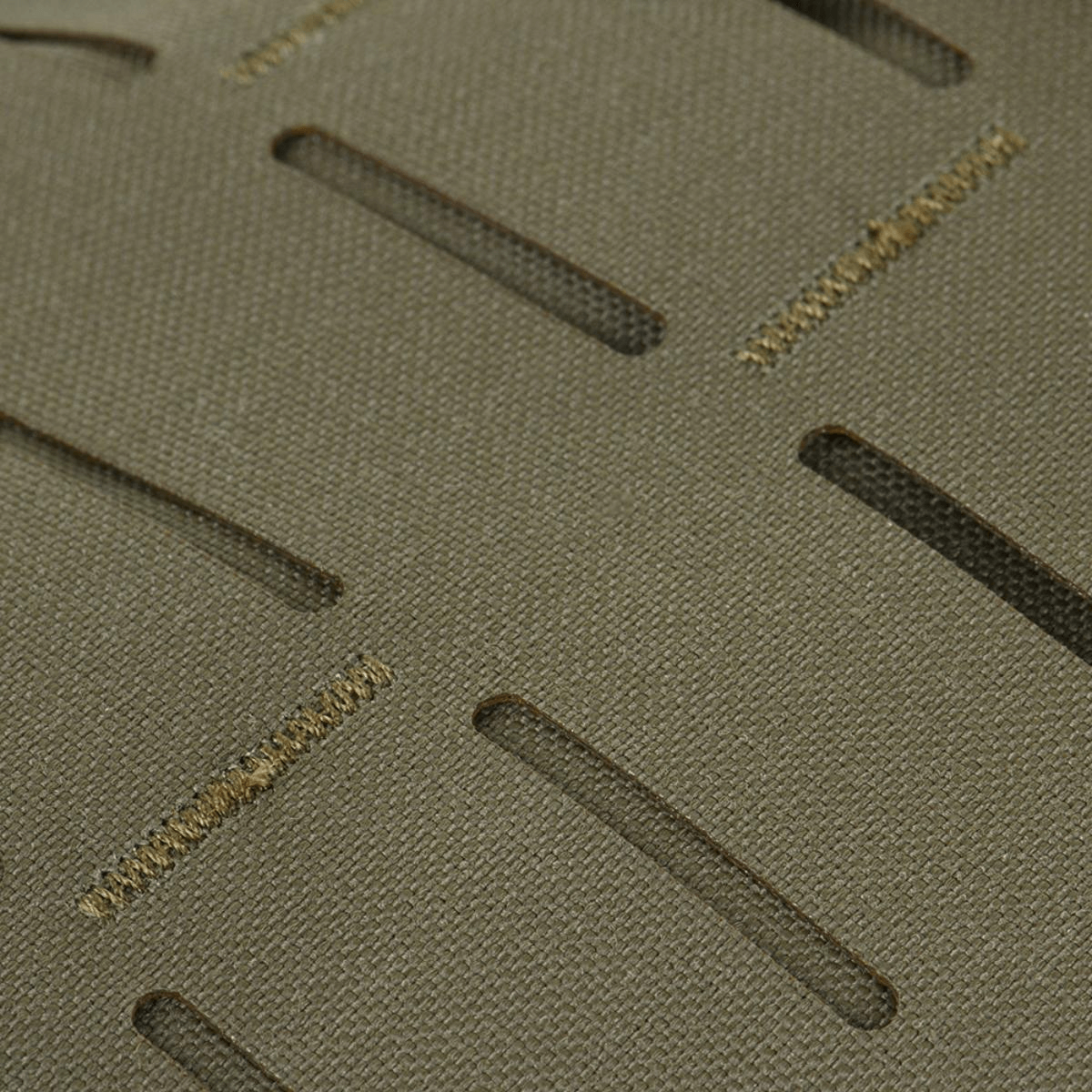 Detalje af MOLLE Laser Cut på M-Tac STURM Elite Rygsæk i Cordura-materiale.
