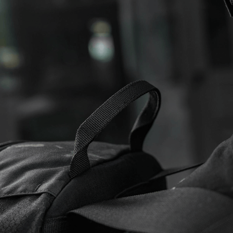 M-Tac STURM Elite Rygsæk i Cordura-materiale med MOLLE Laser Cut design og elastiske sidelommer til taktisk udstyr.