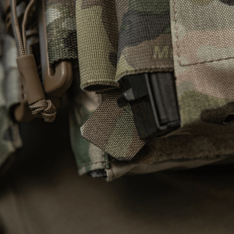 M-Tac etupaneeli Plate Carrier Cuirass QRS:lle, 4 lipasta, maastokuvioista elastista materiaalia, NIJ-sertifiointi, galleria, sijainti 1.