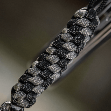 M-Tac Knife Lanyard Helix Skull punottu paracord, lisää tyyliä ja ilmettä veitsiisi.