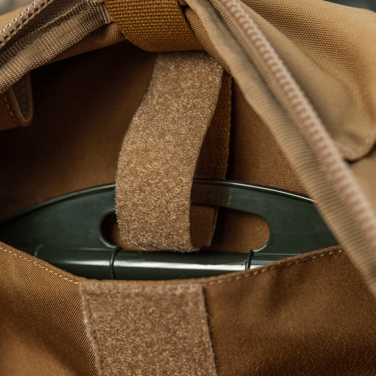 Indvendig syning og drikkesystem af M-Tac Rygsæk Sturm Elite Gen.II, fremstillet af slidstærk Cordura med MOLLE Laser Cut design.