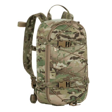M-Tac reppu Sturm Elite Gen.II maastokuvioinnilla, MOLLE-järjestelmä ja joustonaru kenttävarusteille.