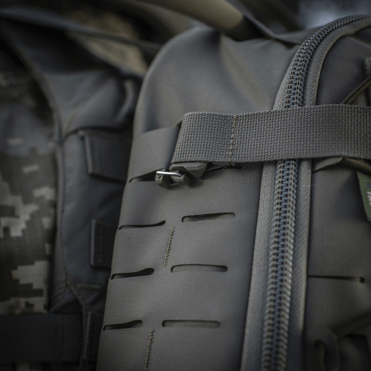M-Tac Rygsæk Sturm Elite Gen.II nærbillede af robust Cordura materiale og MOLLE Laser Cut system