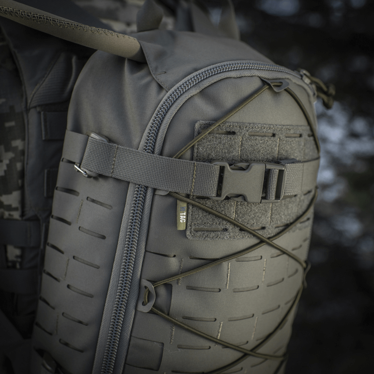 M-Tac Rygsæk Sturm Elite Gen.II raid-rygsæk i slidstærk Cordura med MOLLE system og indbygget drikkesystem til feltbrug.