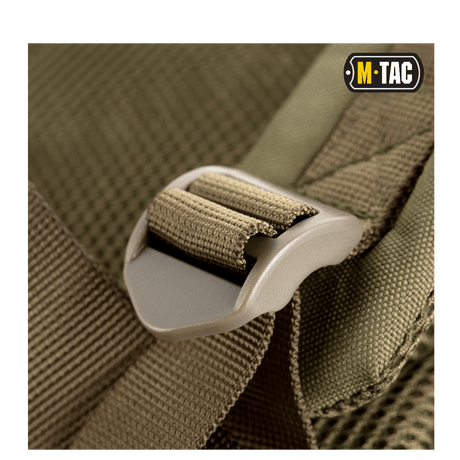 M-Tac Large Assault Pack -reppu säädettävällä remmillä ja vankalla solkijärjestelmällä, ihanteellinen kaupunkiin ja vaellukseen.