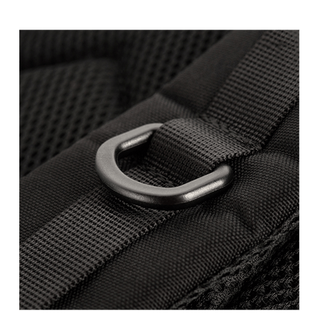 M-Tac Large Assault Pack -reppu säädettävällä remmillä ja MOLLE-järjestelmällä