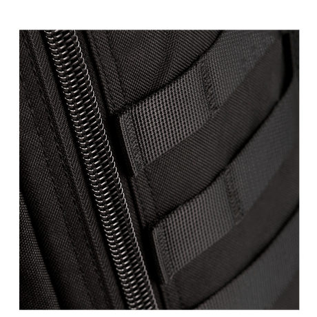 Yksityiskohta M-Tac Large Assault Pack -repusta: vetoketju ja MOLLE-järjestelmä, musta kangas