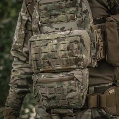 M-Tac Admin Pouch Large Elite taistelukäyttöön, valmistettu Cordura 500D:stä, laserudskåret velcro-panel patchesille.